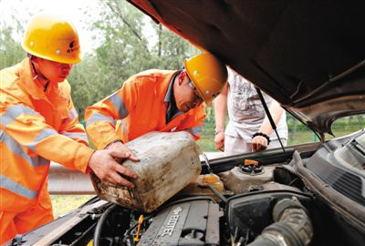 玉龙额尔古纳道路救援